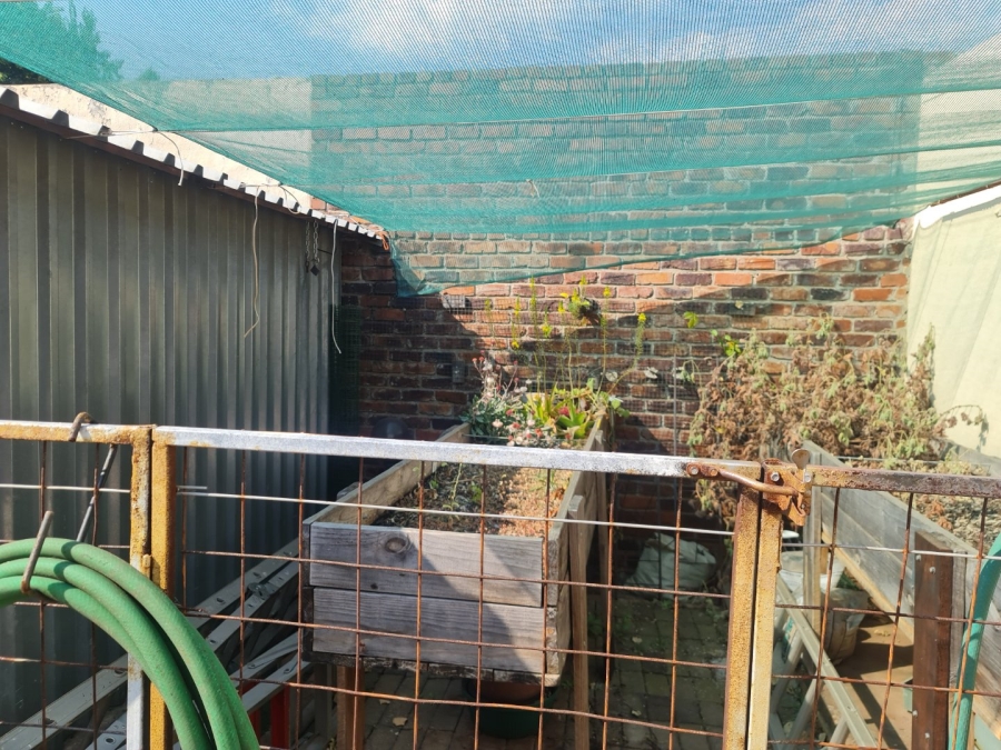6 Bedroom Property for Sale in Protea Park North West